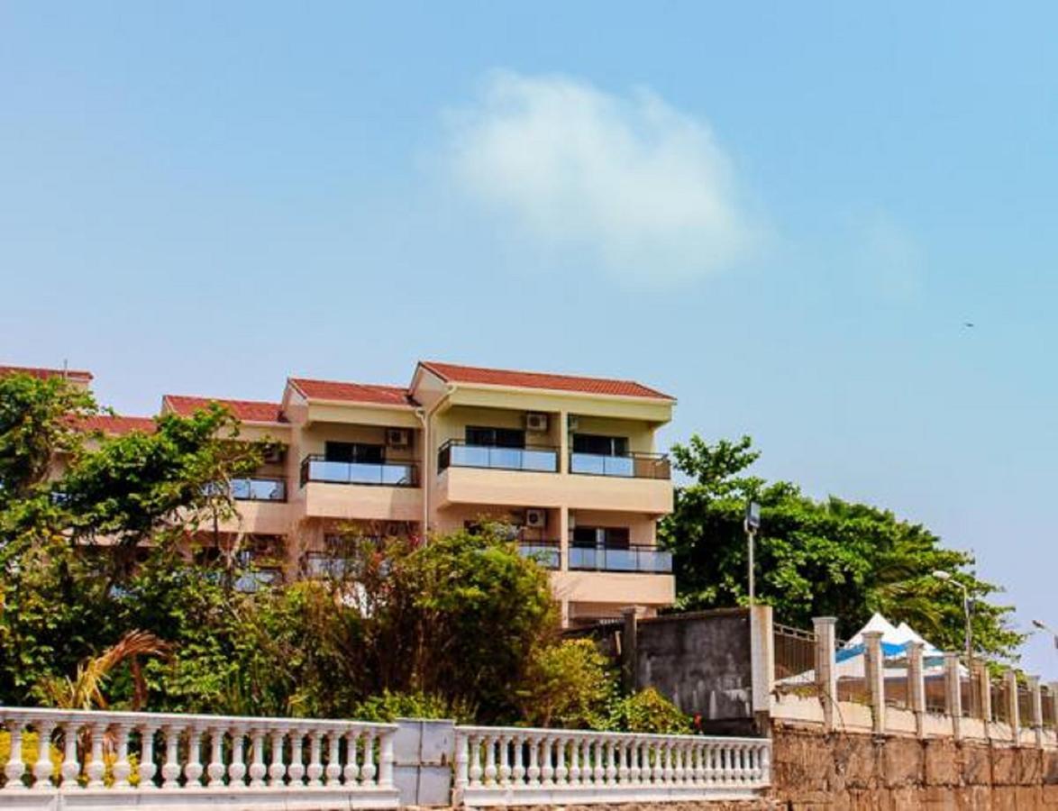 Hotel Barmoi Freetown Exterior photo